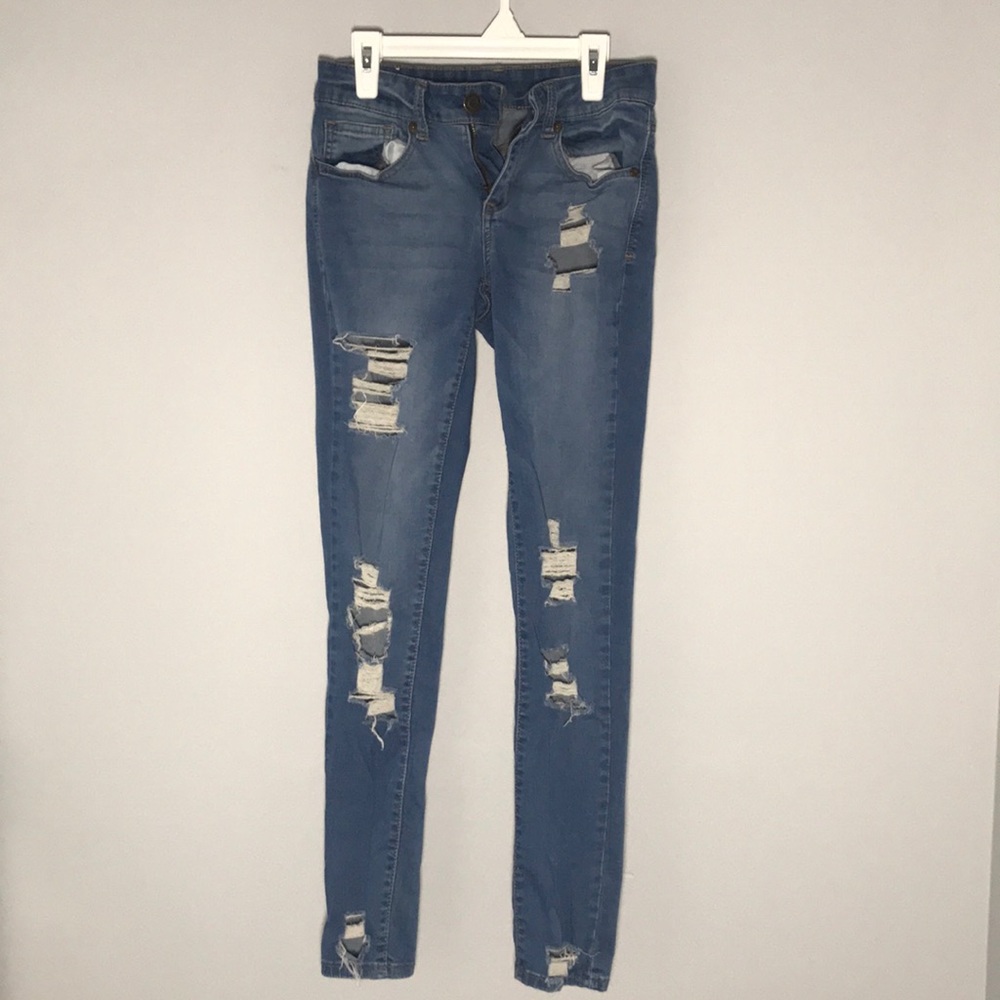 So self ripped jegging jeans.